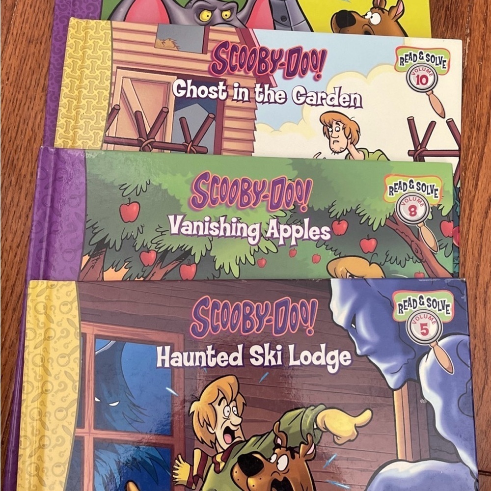 Scooby-Doo! Read & Solve Hardback Book Set